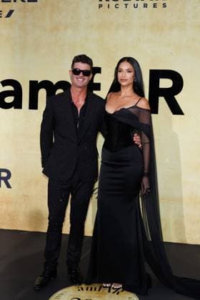 Festival de Cannes amfAR Gala Robin Thicke and April Love Geary at the amfAR Gala during the 78 Cannes Film Festival at the Hotel du Cap Eden Roc in Antibes Copyright: xEventpressxKochanx