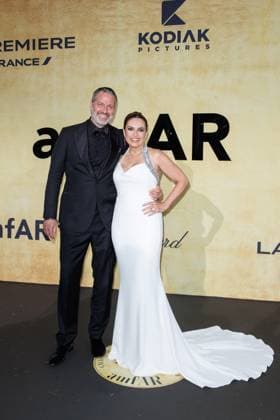 Festival de Cannes amfAR Gala Peter Hermann and Mariska Hargitay at the amfAR Gala during the 78 Cannes Film Festival at the Hotel du Cap Eden Roc in Antibes Copyright: xEventpressxKochanx