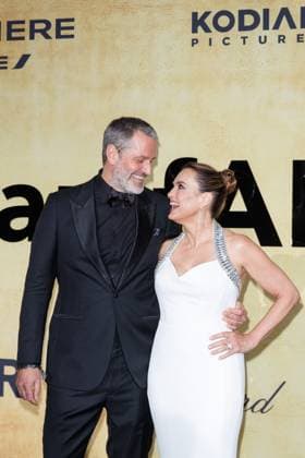 Festival de Cannes amfAR Gala Peter Hermann and Mariska Hargitay at the amfAR Gala during the 78 Cannes Film Festival at the Hotel du Cap Eden Roc in Antibes Copyright: xEventpressxKochanx
