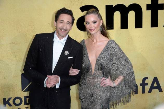 Adrien Brody and Georgina Chapman attend the amfAR Gala Cannes 2025 presented by Chopard at Hotel du Cap-Eden-Roc on Thursday, May 22, 2025 in Cap d Antibes, France.  CAN20250522222 RoccoxSpaziani