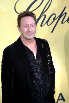 Julian Lennon attends the amfAR Gala Cannes 2025 presented by Chopard at Hotel du Cap-Eden-Roc on Thursday, May 22, 2025 in Cap d Antibes, France.  CAN20250522237 RoccoxSpaziani