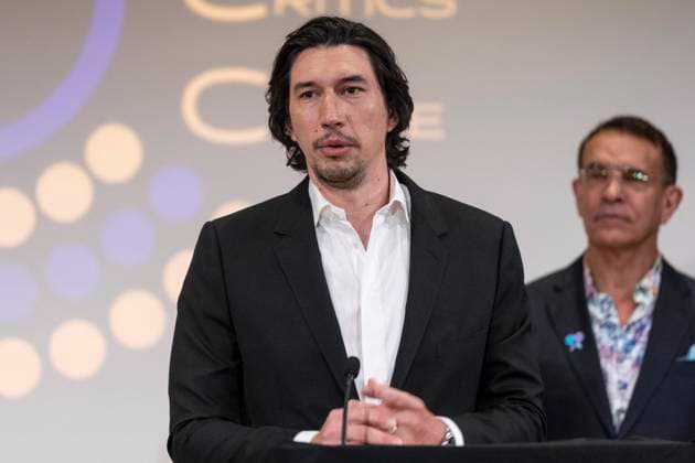 Entertainment Themen der Woche KW21 Entertainment Bilder des Tages May 22, 2025, New York, New York, USA: Adam Driver speaks after accepting award for Outstanding Lead Performer in an Off-Broadway Play 75th Annual Outer Critics Circle Awards at Public Library for the performing arts in New York on May 22, 2025 New York USA - ZUMAr339 20250522_znp_r339_003 Copyright: xLevxRadinx