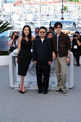Cannes, France: Cannes, May 13-24, 2025 78th Cannes Film Festival. Photocall film: Resurrection In the photo: Bi Gan, Jackson Lee, Shu Qi Cannes France  - ZUMAp169 20250523_zea_p169_005 Copyright: xTerenghi Fotostorex