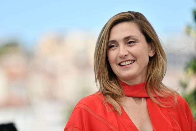 CINEMA : 78eme Festival de Cannes - Photocall - 23 05 2025 CANNES, FRANCE : Julie GAYET lors du photocall du JURY DE L™OEIL D™OR au 78eme Festival de Cannes au Palais des Festivals le 23 mai 2025 Ã Cannes, France. CannesFrance  Copyright: xValentinaxClaretx
