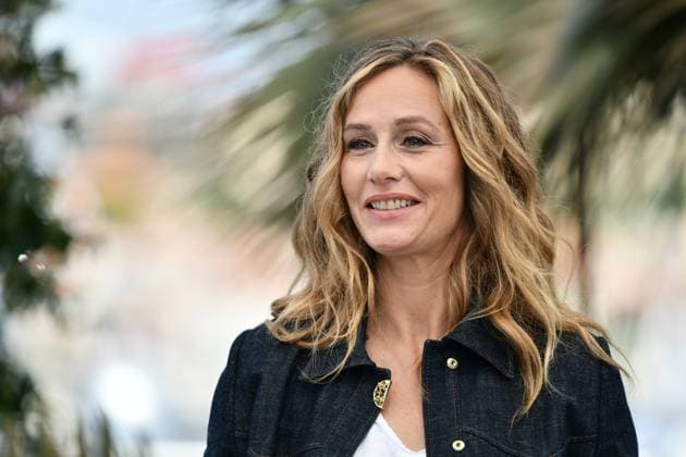 CINEMA : 78eme Festival de Cannes - Photocall - 23 05 2025 CANNES, FRANCE : CECILE DE FRANCE lors du photocall de Â« LA VENUE DE L™AVENIR Â» (COLOURS OF TIME) Hors CompÃ tition au 78eme Festival de Cannes au Palais des Festivals le 23 mai 2025 Ã Cannes, France. CannesFrance  Copyright: xValentinaxClaretx