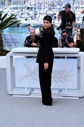 Cannes, 78th Cannes Film Festival 2025, Photocall film: La venue de l avenir Cannes, 78th Cannes Film Festival 2025, Photocall film: Zan O Bacheh (Woman And Child) In the photo: Parinaz Izadyar Cannes France  Copyright: xIPA ABACAx
