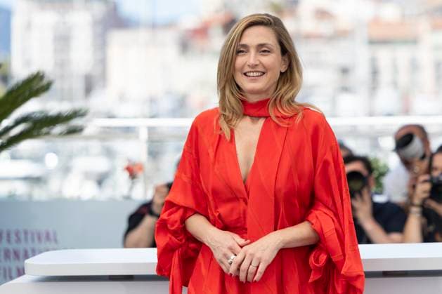 Photocall of the jury of Golden Eye LOeil dOr at the 78th Cannes International Film Festival Julie Gayet Photocall of the jury of Golden Eye LOeil dOr at the 78th Cannes International Film Festival, May 23, 2025 Jacovides Moreau Bestimage Photocall of the jury of Golden Eye LOeil dOr at the 78th Cannes International Film Festival Cannes France  Copyright: xJACOVIDES-MOREAUx xBESTIMAGExJACOVIDES-MOREAUx xBESTIMAGEx