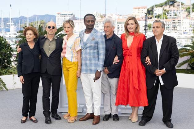 Photocall of the jury of Golden Eye LOeil dOr at the 78th Cannes International Film Festival Carmen Castillo, Juliette Favreuil, Marc Zinga, Julie Gayet, Frédéric Maire Photocall of the jury of Golden Eye LOeil dOr at the 78th Cannes International Film Festival, May 23, 2025 Jacovides Moreau Bestimage Photocall of the jury of Golden Eye LOeil dOr at the 78th Cannes International Film Festival Cannes France  Copyright: xJACOVIDES-MOREAUx xBESTIMAGExJACOVIDES-MOREAUx xBESTIMAGEx