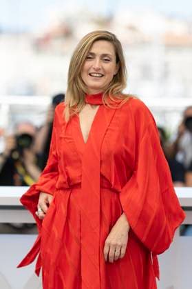 Photocall of the jury of Golden Eye LOeil dOr at the 78th Cannes International Film Festival Julie Gayet Photocall of the jury of Golden Eye LOeil dOr at the 78th Cannes International Film Festival, May 23, 2025 Jacovides Moreau Bestimage Photocall of the jury of Golden Eye LOeil dOr at the 78th Cannes International Film Festival Cannes France  Copyright: xJACOVIDES-MOREAUx xBESTIMAGExJACOVIDES-MOREAUx xBESTIMAGEx