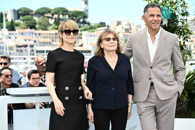 CINEMA : 78eme Festival de Cannes - Photocall - 23 05 2025 CANNES, FRANCE : MARINA FOÃS, DIANE KURYS, ROSCHDY ZEM lors du photocall de Â« MOI QUI T™AIMAIS Â» Cannes Classics au 78eme Festival de Cannes au Palais des Festivals le 23 mai 2025 Ã Cannes, France. CannesFrance  Copyright: xValentinaxClaretx