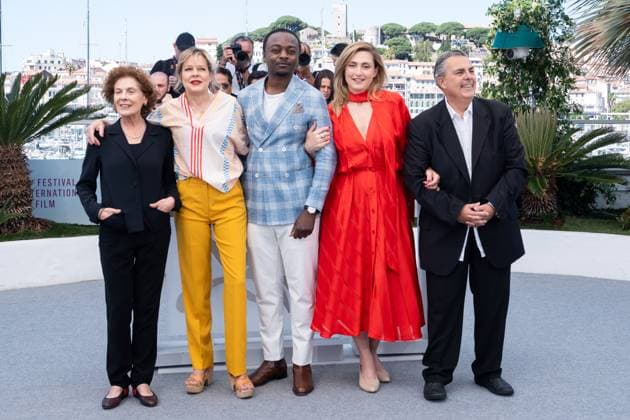78eme Festival International du Film de Cannes Photocall Jury de loeil dor 78th Cannes International Film Festival Photocall of the Jury de loeil dor 445011 2025 05 23 Cannes France Gayet, Julie Favreul, Juliette Castillo, Carmen Zinga, Marc Maire, Frederic  Copyright: xEstellexCarlierx xStarfacex STAR_445011_009