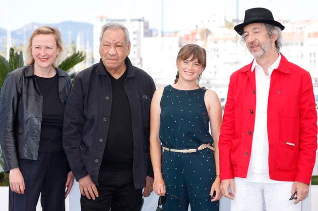 Delphine Mantoulet, Tony Gatlif, Suzanne Aubert and Arthur H at the photocall for the feature film Ange at the Festival de Cannes 2025 78 Cannes International Film Festival at the Palais des Festivals Cannes, 23 05 2025 Foto:xD.xBedrosianx xFuturexImagex ange_5501