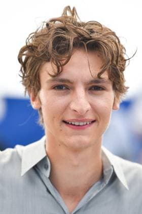 Cannes La Venue De L avenir Photocall AM Vassili Schneider attending the La Venue De L avenir (Colours Of Time) Photocall in Cannes, France on May 23, 2025 as part of the 78th Cannes Film Festival. Photo by Aurore Marechal ABACAPRESS.COM Cannes France  Copyright: xMarechalxAurore ABACAx