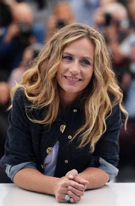Photocall du film La Venue de lAvenir lors du 78ème Festival International du Film de Cannes Cécile de France au photocall du film La Venue de lAvenir lors du 78ème Festival International du Film de Cannes, Fr23 mai 2025 Jacovides Moreau Bestimage Colours of Time Photocall at the 78th Cannes International Film Festival, on May 23, 2025 Cannes France  Copyright: xJACOVIDES-MOREAUx xBESTIMAGExJACOVIDES-MOREAUx xBESTIMAGEx