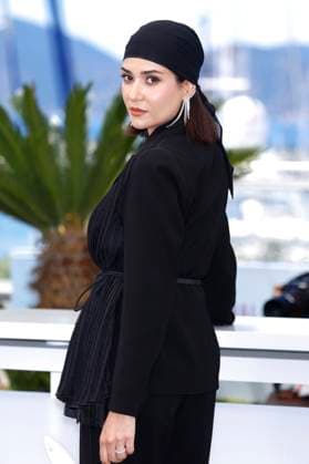 Parinaz Izadyar at the photocall for the feature film Zan va bache Woman and Child at the Festival de Cannes 2025 78 Cannes International Film Festival at the Palais des Festivals Cannes, 23 05 2025 Foto:xD.xBedrosianx xFuturexImagex woman_5526