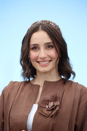 Zan O Bacheh (Woman And Child) Photocall at the 78th Annual Cannes Film Festival Soha Niasti - Zan O Bacheh (Woman And Child) Photocall at the 78th Annual Cannes Film Festival in Cannes, France on May 23, 2025.  Copyright: x Chassery+Courdjix