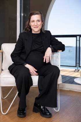 Carla Simon lors du Kering Talks Women In Motion lors du 78ème Festival International du Film de Cannes à lHôtel Majestic Carla Simon attends the Kering Talks Women In Motion at the 78th annual Cannes Film Festival at the Majestic Hotel in Cannes, France, on May 23, 2025 Olivier Borde Bestimage Carla Simon attends the Kering Women in Motion Talk at the 78th annual Cannes Film Festival at the Majestic Hotel in Cannes, France, on May 23, 2025 Cannes France  Copyright: xOLIVIERxBORDEx xBESTIMAGExOLIVIERxBORDEx xBESTIMAGEx