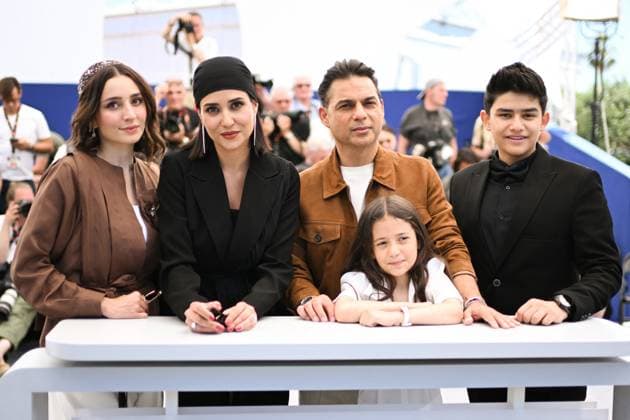 Cannes Woman And Child Photocall AM Soha Niasti, Parinaz Izadyar, Saeed Roustaee, Payman Maadi, Arshida Dorostkar and Sinan Mohebi attending the Zan O Bacheh (Woman And Child) Photocall in Cannes, France on May 23, 2025 as part of the 78th Cannes Film Festival. Photo by Aurore Marechal ABACAPRESS.COM Cannes France  Copyright: xMarechalxAurore ABACAx