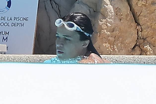 Cannes - Michelle Rodriguez At Eden Roc Michelle Rodriguez enjoying the pool at the Eden Roc hotel during the Cannes Film Festival in Cap d Antibes, France on May 23, 2025. Photo by ABACAPRESS.COM Cap d Antibes France  Copyright: xABACAx