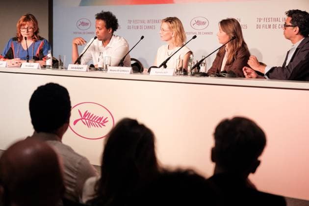 78eme Festival International du Film de Cannes The 78th Annual Cannes Film Festival The Displacement Film Fund Press Conference 445029 2025 05 23 Cannes France Blanchett, Cate Er Gorbach, Maryna Roy, Rajendra Harawe, Mo Stewart, Clare  Copyright: xFranckxBoutonnetx xStarfacex STAR_445029_019