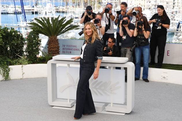78eme Festival International du Film de Cannes Photocall du film La venue de lavenir 78th Cannes Film Festival Photocall with cast of the film La venue de lavenir Cecile de France 445031 2025 05 23 Cannes France  Copyright: xIsabellexVautierx xStarfacex STAR_445031_016