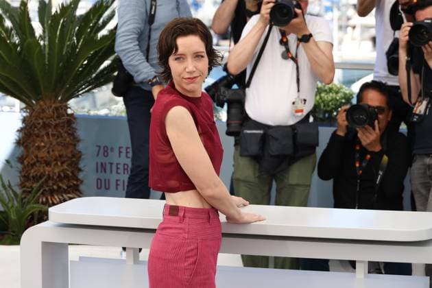 78eme Festival International du Film de Cannes Photocall du film La venue de lavenir 78th Cannes Film Festival Photocall with cast of the film La venue de lavenir Sara Giraudeau 445031 2025 05 23 Cannes France  Copyright: xIsabellexVautierx xStarfacex STAR_445031_026