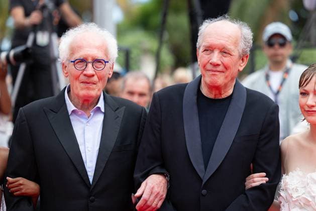 Cannes - The Young Mother Home Red Carpet Jean-Pierre Dardenne, Luc Dardenne attend the The Young Mother s Home (Jeunes Meres) red carpet at the 78th annual Cannes Film Festival at Palais des Festivals on May 23, 2025 in Cannes, France. Photo by Shootpix ABACAPRESS.COM Cannes France  Copyright: xShootPix ABACAx