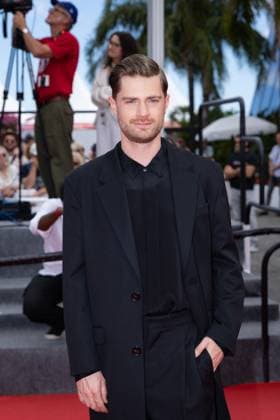 Cannes - The Young Mother Home Red Carpet President of the Queer Palm Jury Lukas Dhont attend the The Young Mother s Home (Jeunes Meres) red carpet at the 78th annual Cannes Film Festival at Palais des Festivals on May 23, 2025 in Cannes, France. Photo by Shootpix ABACAPRESS.COM Cannes France  Copyright: xShootPix ABACAx