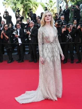 Cannes, 78th Cannes Film Festival 2025 - Evening 11 - Red Carpet of the Film THE MASTERMIND In the photo Elle Fanning  Copyright: xSimonexComix xipa-agency.netx xPoolxPhotoxEventsx05x IPA_Agency_IPA58138532