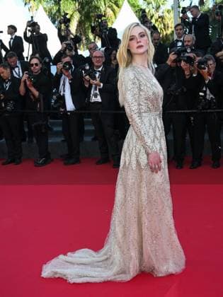Cannes, 78th Cannes Film Festival 2025 - Evening 11 - Red Carpet of the Film THE MASTERMIND In the photo Elle Fanning  Copyright: xSimonexComix xipa-agency.netx xPoolxPhotoxEventsx05x IPA_Agency_IPA58139450