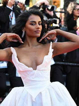 Entertainment Bilder des Tages Cannes, 78th Cannes Film Festival 2025 - Evening 11 - Red Carpet of the Film THE MASTERMIND Cannes, 78th Cannes Film Festival 2025 - Evening 11 - Red Carpet of the Film THE MASTERMIND. In the photo Simone Ashley Cannes France  Copyright: xIPA ABACAx