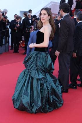 Cannes - The Mastermind Red Carpet Alana Haim attends the The Mastermind red carpet at the 78th annual Cannes Film Festival at Palais des Festivals on May 23, 2025 in Cannes, France. Photo by Jerome Domine ABACAPRESS.COM Cannes France  Copyright: xDominexJerome ABACAx