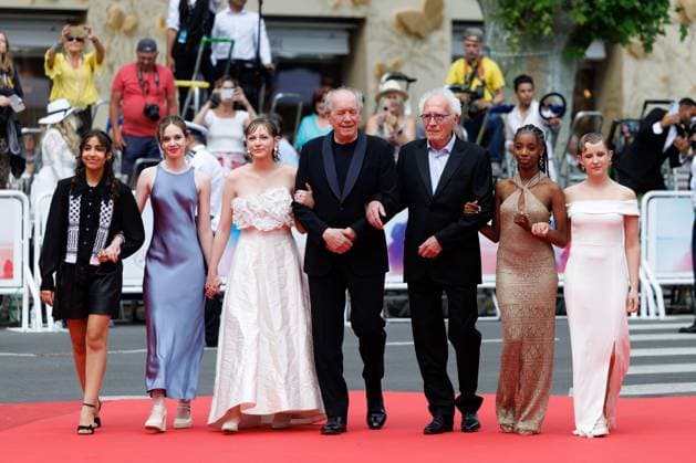 M Montée des marches du film Jeunes mères lors du 78ème Festival International du Film de Cannes Samia Hilmi, Babette Verbeek, Elsa Houben, Luc Dardenne, Jean Pierre Dardenne, Lucie Laruelle, Janaïna Halloy Montée des marches du film Jeunes mères lors du 78ème Festival International du Film de Cannes, au Palais des Festivals à Cannes Le 23 mai 2025 Jacovides Moreau Bestimage Red carpet for the movie Jeunes mères during the 78th Cannes International Film Festival at the Palais des Festivals in Cannes, France On may 23th 2025 Cannes France  Copyright: xJACOVIDES-MOREAUx xBESTIMAGExJACOVIDES-MOREAUx xBESTIMAGEx