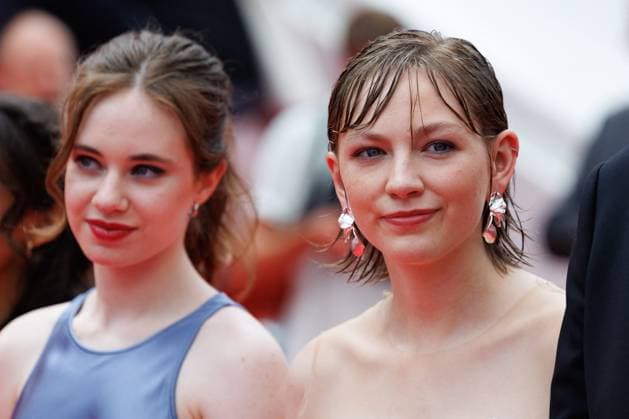 M Montée des marches du film Jeunes mères lors du 78ème Festival International du Film de Cannes Babette Verbeek, Elsa Houben Montée des marches du film Jeunes mères lors du 78ème Festival International du Film de Cannes, au Palais des Festivals à Cannes Le 23 mai 2025 Jacovides Moreau Bestimage Red carpet for the movie Jeunes mères during the 78th Cannes International Film Festival at the Palais des Festivals in Cannes, France On may 23th 2025 Cannes France  Copyright: xJACOVIDES-MOREAUx xBESTIMAGExJACOVIDES-MOREAUx xBESTIMAGEx