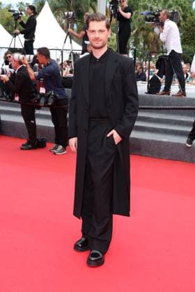 J Montée des marches du film Jeunes mères lors du 78ème Festival International du Film de Cannes Lukas Dhont Montée des marches du film Jeunes mères lors du 78ème Festival International du Film de Cannes, au Palais des Festivals à Cannes Le 23 mai 2025 Jacovides Moreau Bestimage Red carpet for the movie Jeunes mères during the 78th Cannes International Film Festival at the Palais des Festivals in Cannes, France On may 23th 2025 Cannes France  Copyright: xJACOVIDES-MOREAUx xBESTIMAGExJACOVIDES-MOREAUx xBESTIMAGEx