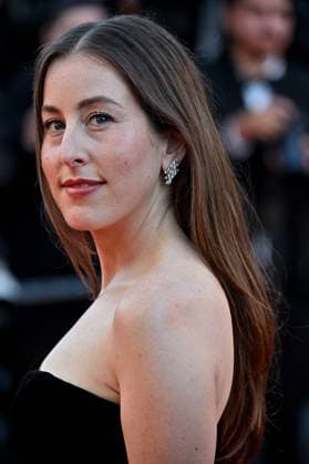 Cannes The Mastermind Screening JR Alana Haim attending the screening of The Mastermind at 78th Cannes Film Festival in Cannes, France on May, 23, 2025. Photo by Julien Reynaud APS-Medias ABACAPRESS.COM Cannes France  Copyright: xReynaudxJulien APS-Medias ABACAx