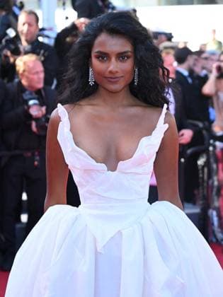 Cannes, 78th Cannes Film Festival 2025 - Evening 11 - Red Carpet of the film THE MASTERMIND Cannes, 78th Cannes Film Festival 2025 - Evening 11 - Red Carpet of the film THE MASTERMIND In the photo: Simone Ashley Cannes France  Copyright: xIPA ABACAx