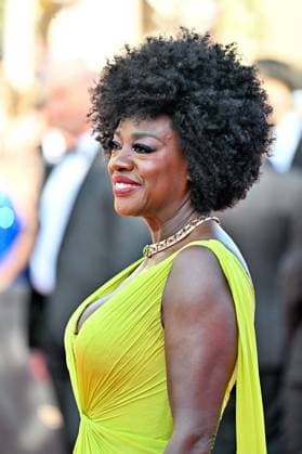 Cannes The Mastermind Screening JR Viola Davis attending the screening of The Mastermind at 78th Cannes Film Festival in Cannes, France on May, 23, 2025. Photo by Julien Reynaud APS-Medias ABACAPRESS.COM Cannes France  Copyright: xReynaudxJulien APS-Medias ABACAx
