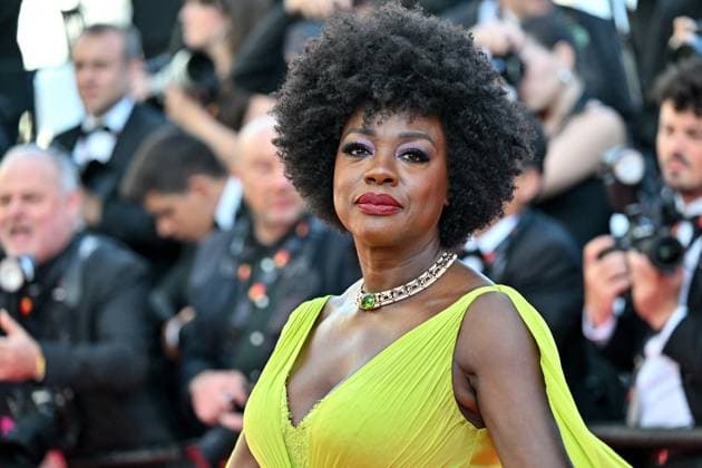 Cannes The Mastermind Screening JR Viola Davis attending the screening of The Mastermind at 78th Cannes Film Festival in Cannes, France on May, 23, 2025. Photo by Julien Reynaud APS-Medias ABACAPRESS.COM Cannes France  Copyright: xReynaudxJulien APS-Medias ABACAx