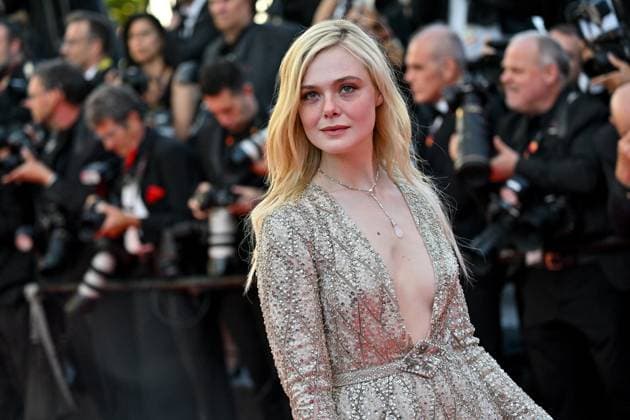 Cannes The Mastermind Screening JR Elle Fanning attending the screening of The Mastermind at 78th Cannes Film Festival in Cannes, France on May, 23, 2025. Photo by Julien Reynaud APS-Medias ABACAPRESS.COM Cannes France  Copyright: xReynaudxJulien APS-Medias ABACAx