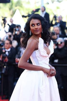 78eme Festival International du Film de Cannes Montée des marches du film The Masterlmind 78th International Cannes Film Festival Red carpet for The Mastermind movie 445037 2025 05 23 France Ashley, Simone  Copyright: xIvankaxVoisinx xStarfacex STAR_445037_034