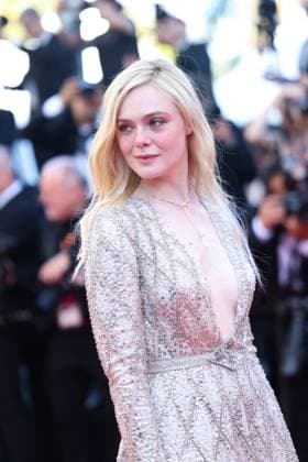 78eme Festival International du Film de Cannes Montée des marches du film The Masterlmind 78th International Cannes Film Festival Red carpet for The Mastermind movie 445037 2025 05 23 France Fanning, Elle  Copyright: xIvankaxVoisinx xStarfacex STAR_445037_035