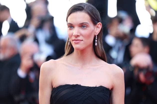 78eme Festival International du Film de Cannes Montée des marches du film The Masterlmind 78th International Cannes Film Festival Red carpet for The Mastermind movie 445037 2025 05 23 France Cardin, Charlotte  Copyright: xIvankaxVoisinx xStarfacex STAR_445037_043