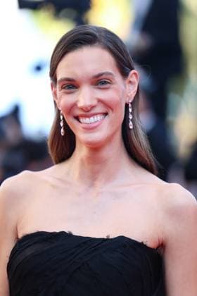 78eme Festival International du Film de Cannes Montée des marches du film The Masterlmind 78th International Cannes Film Festival Red carpet for The Mastermind movie 445037 2025 05 23 France Cardin, Charlotte  Copyright: xIvankaxVoisinx xStarfacex STAR_445037_045