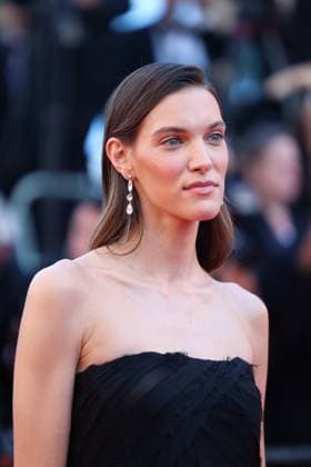 78eme Festival International du Film de Cannes Montée des marches du film The Masterlmind 78th International Cannes Film Festival Red carpet for The Mastermind movie 445037 2025 05 23 France Cardin, Charlotte  Copyright: xIvankaxVoisinx xStarfacex STAR_445037_048