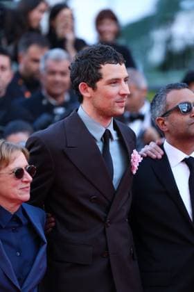 78eme Festival International du Film de Cannes Montée des marches du film The Masterlmind 78th International Cannes Film Festival Red carpet for The Masterlmind movie 445037 2025 05 23 France Haim, Alana O Connor, Josh  Copyright: xIvankaxVoisinx xStarfacex STAR_445037_101