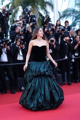 78eme Festival International du Film de Cannes Montée des marches du film The Masterlmind 78th International Cannes Film Festival Red carpet for The Mastermind movie 445037 2025 05 23 France Haim, Alana  Copyright: xIvankaxVoisinx xStarfacex STAR_445037_102