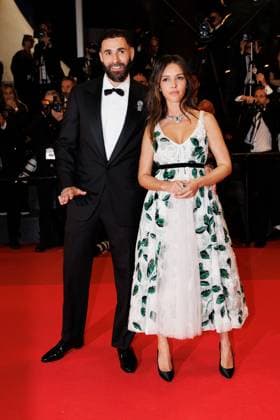 M Karim Benzema et sa compagne Lyna Khoudri lors de la montée des marches du film 13 jours 13 nuits lors du 78ème Festival International du Film de Cannes Karim Benzema and his companion Lyna Khoudri during the ascent of the steps for the film 13 jours 13 nuits during the 78th Cannes International Film Festival On may 23th 2025 Cannes France Jacovides Moreau Bestimage Red carpet for the movie 13 jours 13 nuits during the 78th Cannes International Film Festival at the Palais des Festivals in Cannes, France On may 23th 2025 Cannes France  Copyright: xJACOVIDES-MOREAUx xBESTIMAGExJACOVIDES-MOREAUx xBESTIMAGEx