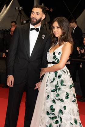 B Karim Benzema et sa compagne Lyna Khoudri lors de la montée des marches du film 13 jours 13 nuits lors du 78ème Festival International du Film de Cannes Karim Benzema and his companion Lyna Khoudri during the walk up the steps for the movie 13 jours 13 nuits during the 78th Cannes International Film Festival On may 23th 2025 Cannes France Jacovides Moreau Bestimage Red carpet for the movie 13 jours 13 nuits during the 78th Cannes International Film Festival at the Palais des Festivals in Cannes, France On may 23th 2025 Cannes France  Copyright: xOLIVIERxBORDEx xBESTIMAGExOLIVIERxBORDEx xBESTIMAGEx