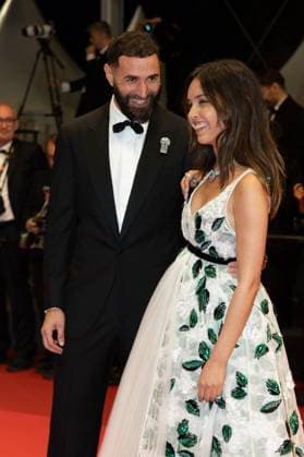 B Karim Benzema et sa compagne Lyna Khoudri lors de la montée des marches du film 13 jours 13 nuits lors du 78ème Festival International du Film de Cannes Karim Benzema and his companion Lyna Khoudri during the walk up the steps for the movie 13 jours 13 nuits during the 78th Cannes International Film Festival On may 23th 2025 Cannes France Jacovides Moreau Bestimage Red carpet for the movie 13 jours 13 nuits during the 78th Cannes International Film Festival at the Palais des Festivals in Cannes, France On may 23th 2025 Cannes France  Copyright: xOLIVIERxBORDEx xBESTIMAGExOLIVIERxBORDEx xBESTIMAGEx